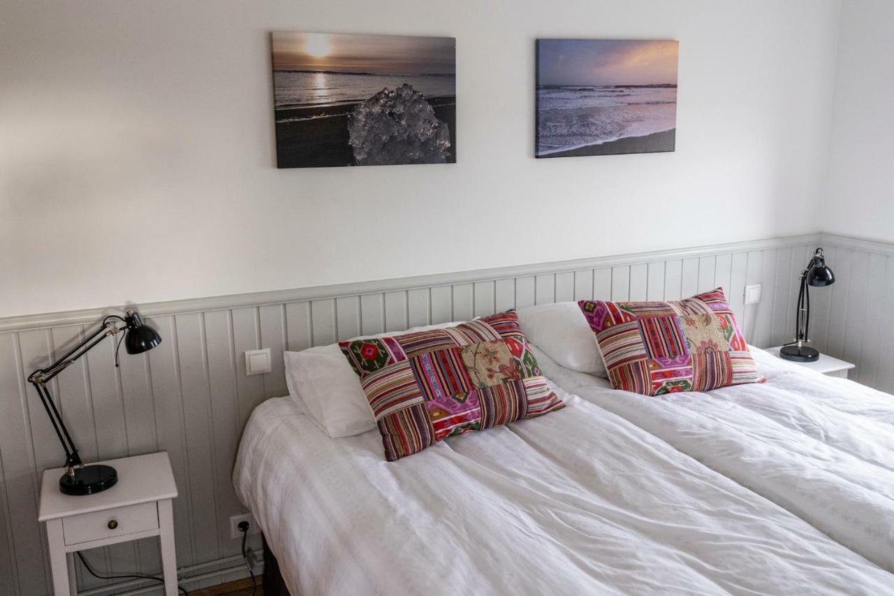 Black Beach Cottage Thorlakshofn Exterior photo
