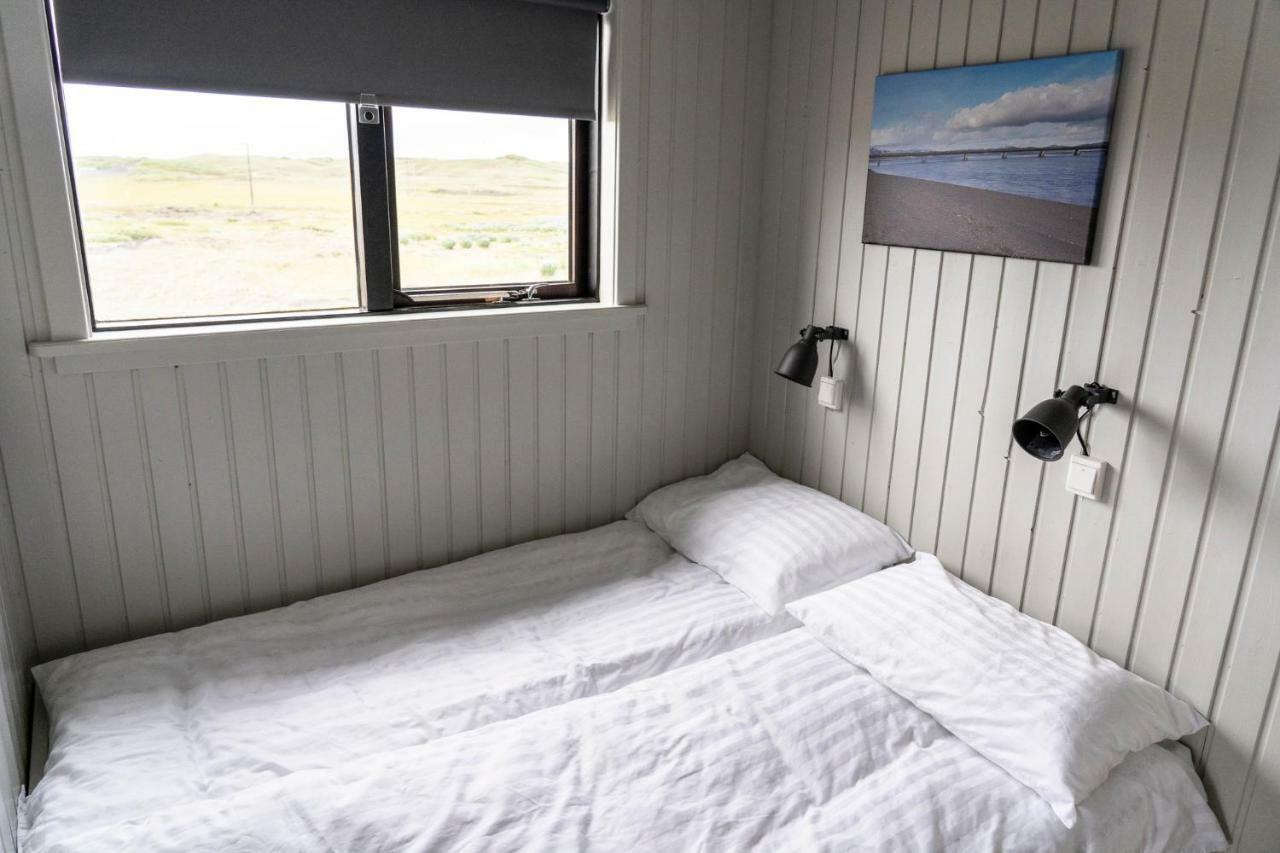 Black Beach Cottage Thorlakshofn Exterior photo